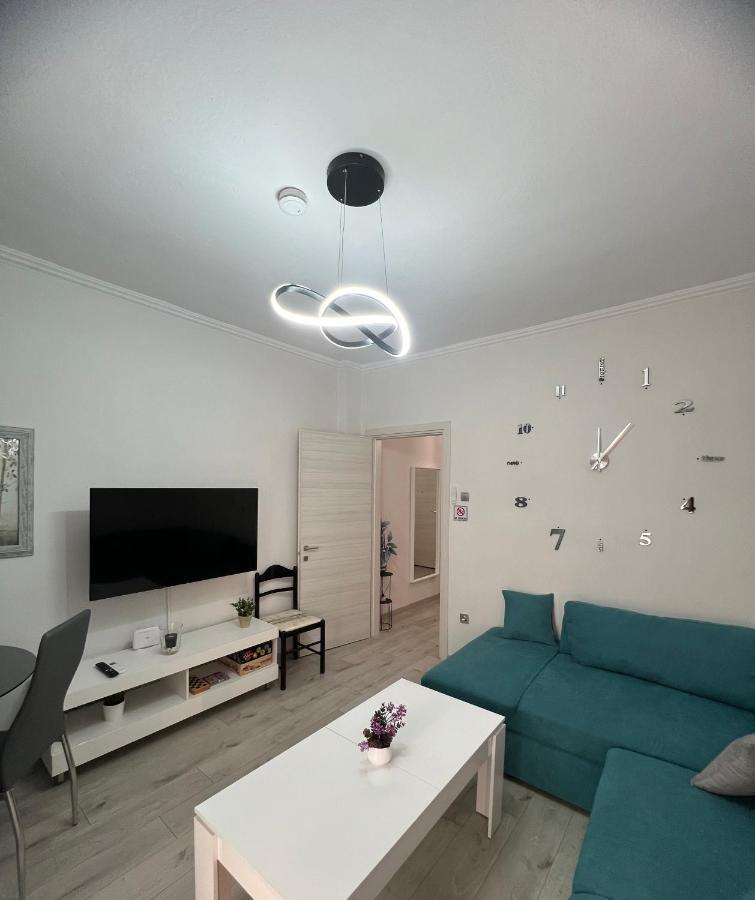 Serres City Center Modern Apartment Eksteriør bilde