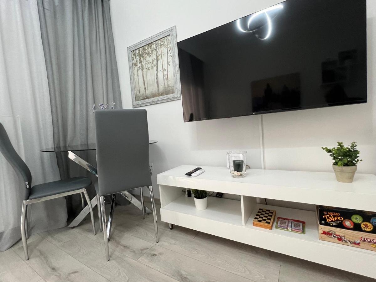 Serres City Center Modern Apartment Eksteriør bilde